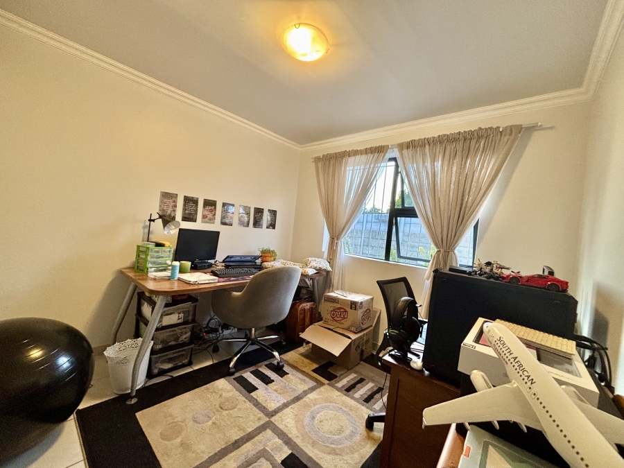 3 Bedroom Property for Sale in Loucharmante Western Cape